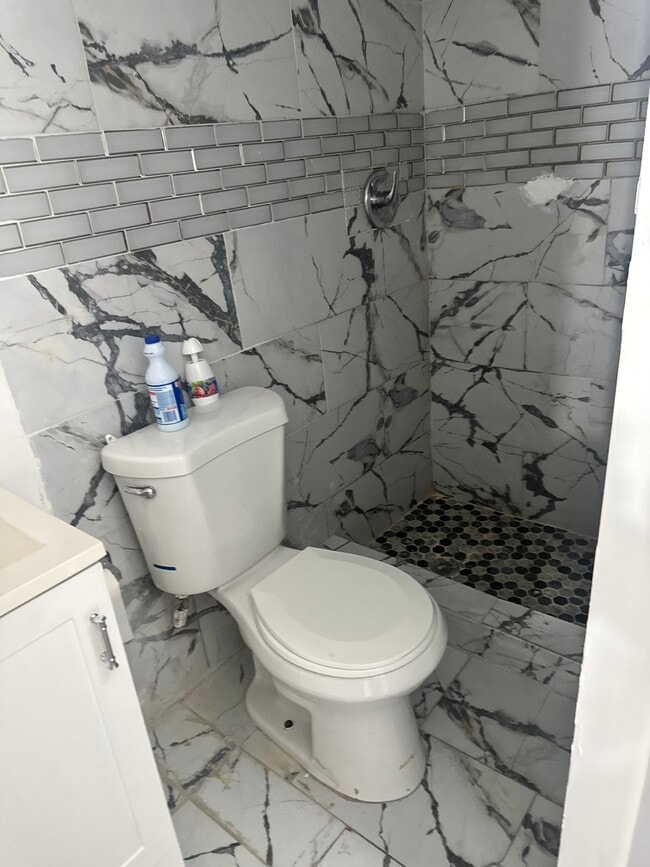 Photo - 691 NW 20th Ct
