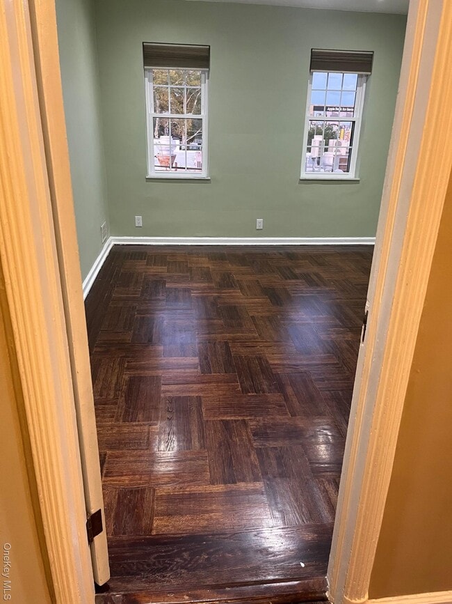 Photo - 1270 White Plains Rd