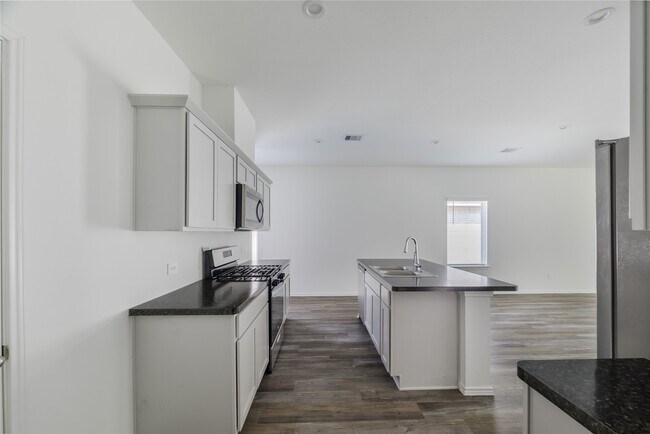 Photo - 5619 Simcrest Grove Dr