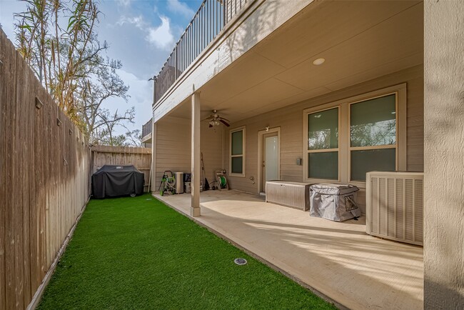 Photo - 2126 Bauer Park Dr