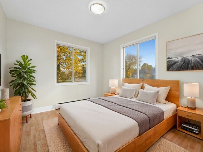 Photo - 174-178 Grove Street East