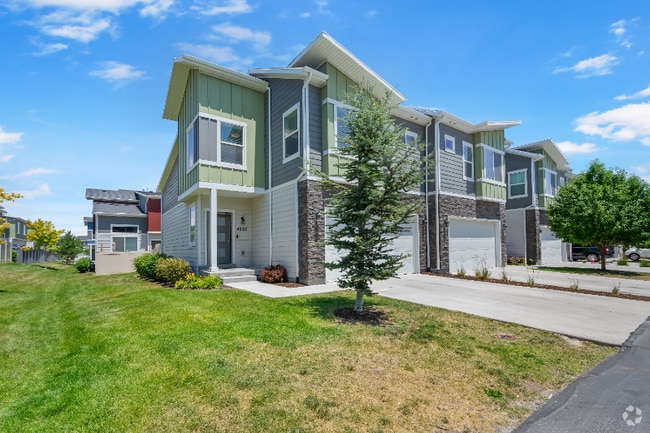 Building Photo - 4287 Golden Grv Rental