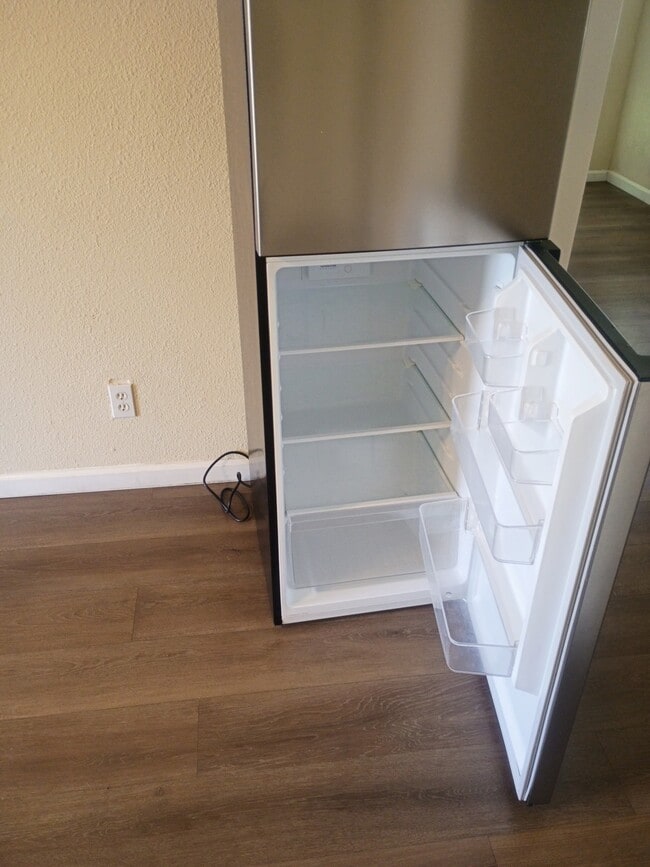 Photo - 1515 Highway 99 W