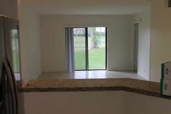 21900 Lake Forest Cir Unit 104