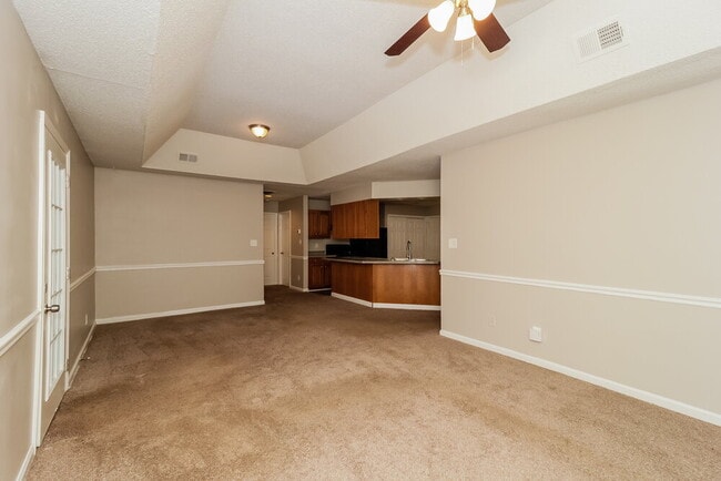 Photo - 45 Kingswood Club Dr