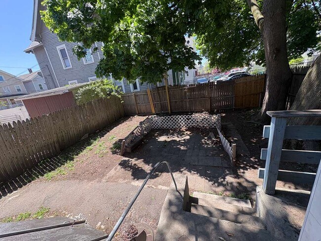 224 Lloyd St