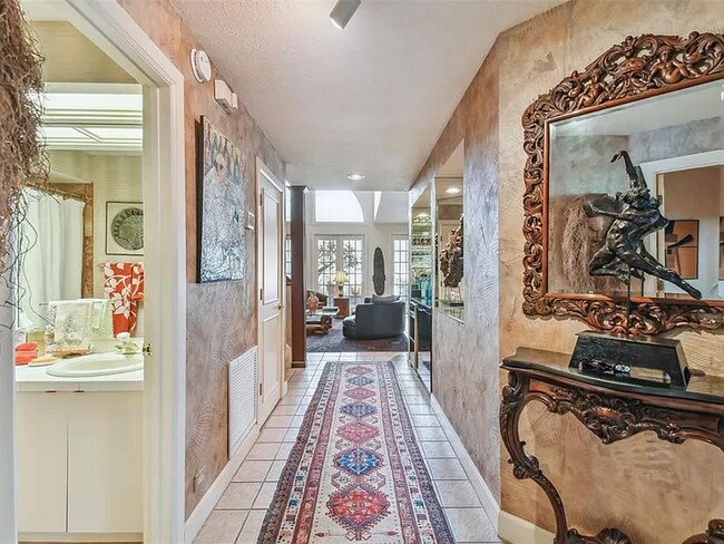 Photo - 4941 Bayshore Blvd