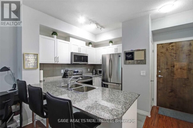Photo - 16 Yonge St Unit 314