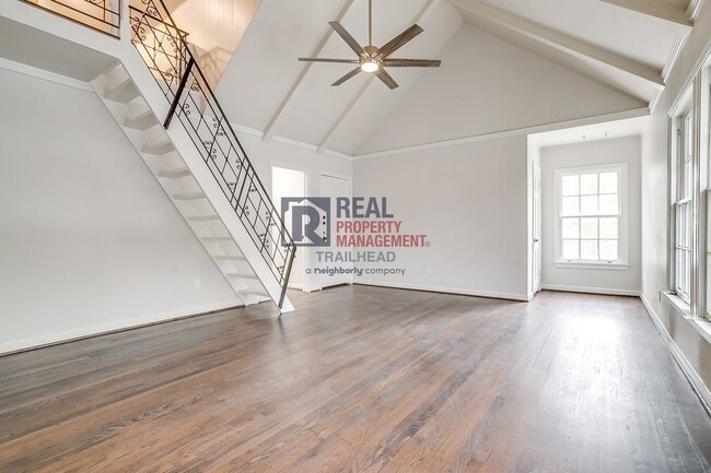 Photo - Spacious 3 bed 2 bath Monticello Duplex with Loft Unit B