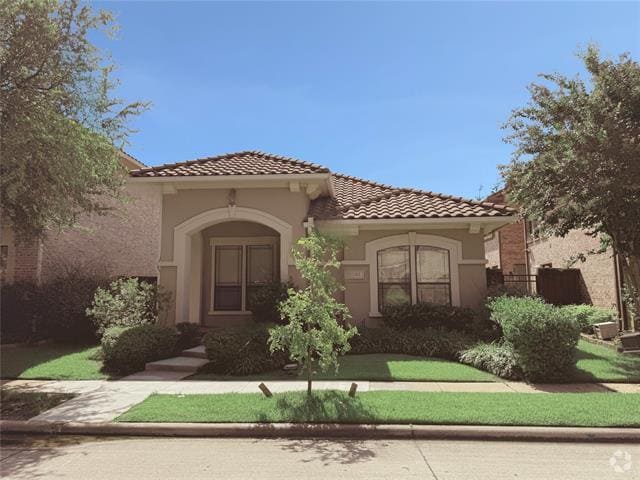Building Photo - 722 Arbol Rental