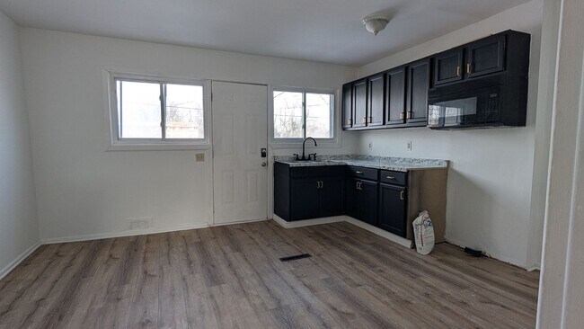 Photo - Cozy 3 Bed 1 Bath Harrisburg Home - Available Now!