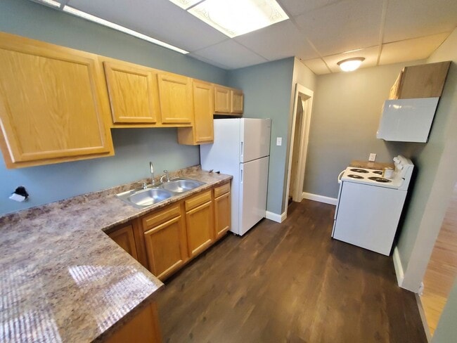 8814-8816 Hilton Street - 8814-8816 Hilton Street Apartment Unit 8814 Hilton St