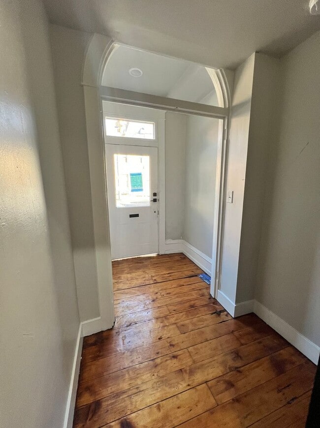 Photo - 144 S Prince St Unit Apt 2