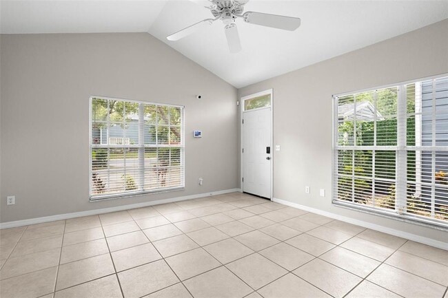 Photo - 248 St Ives Dr Unidad 248