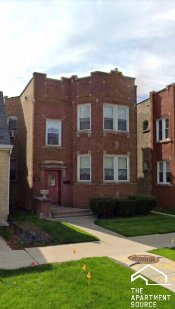 Photo - 4904 N Marmora Ave Unidad 2