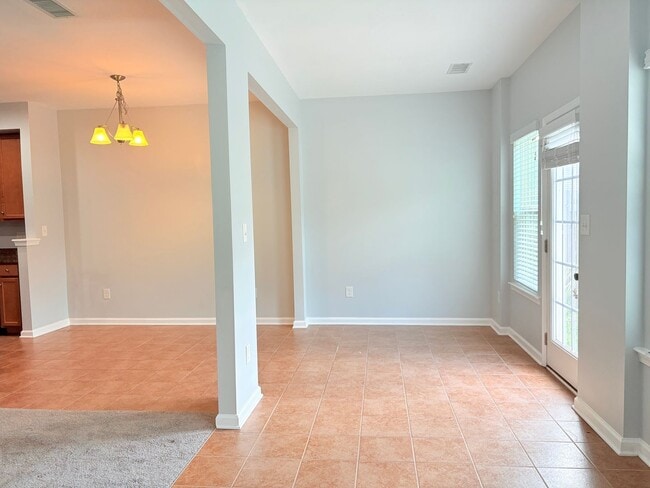 Photo - 104 Riva Ct