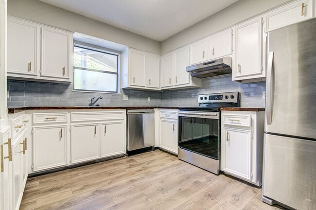 Photo - 1605 Dale Cove Unidad - B