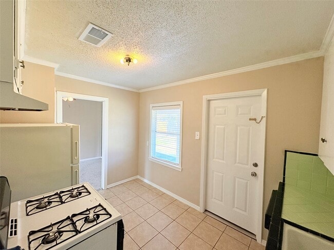 Photo - 13307 Force St