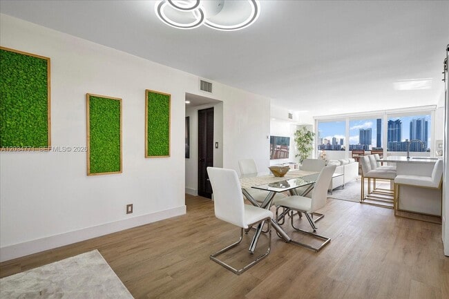 Photo - 3703 NE 166th St Unit 701