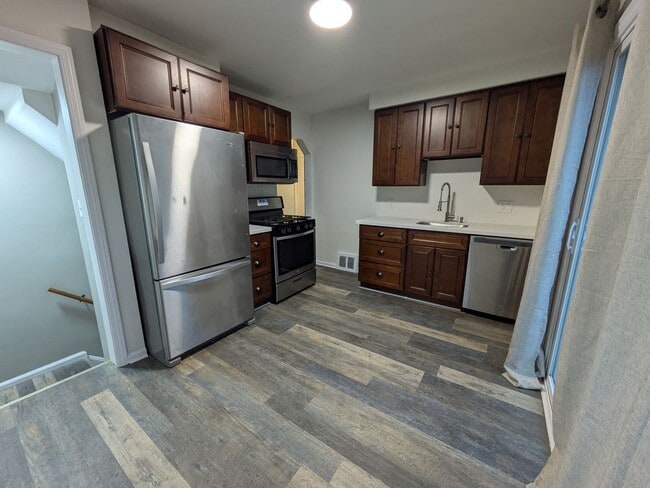 Photo - Spacious Royal Oak Bungalow