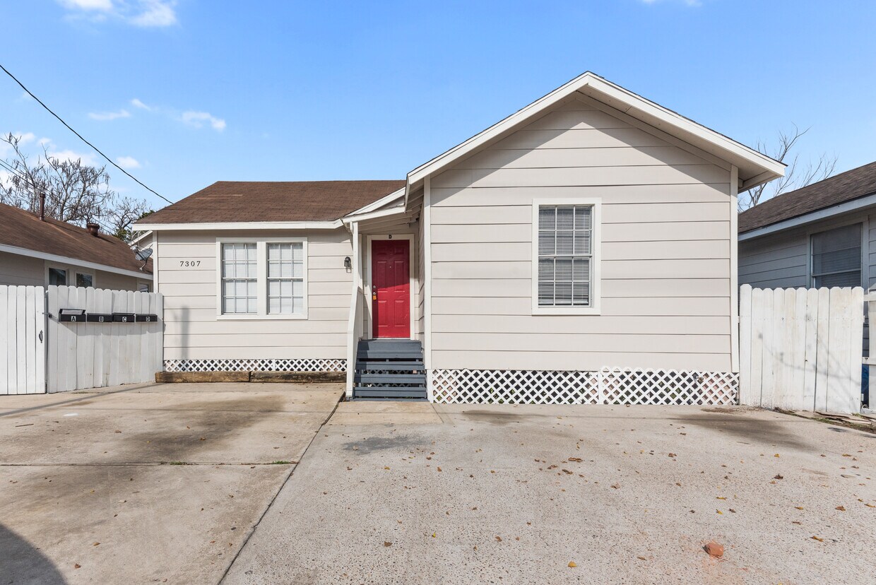 Photo - 7307 Avenue H (Houston, TX)