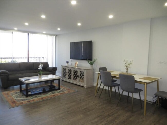 Photo - 400 Island Way Unit 210