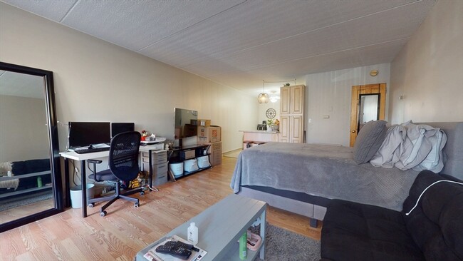 Building Photo - 200 Swanton St Unit T36