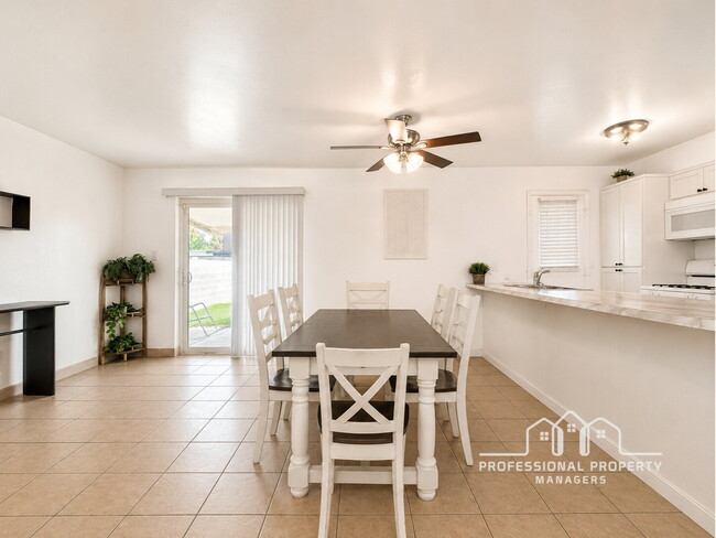 611 E Hacienda Dr