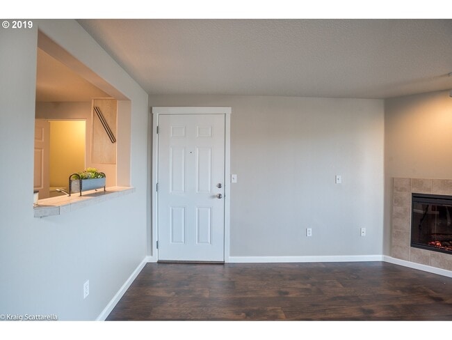 Opening room - 720 NW 185th Ave Unit 303