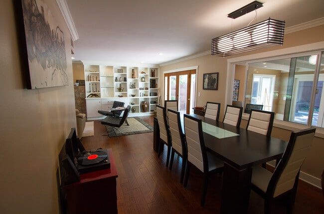 Photo - 12565 Milton St