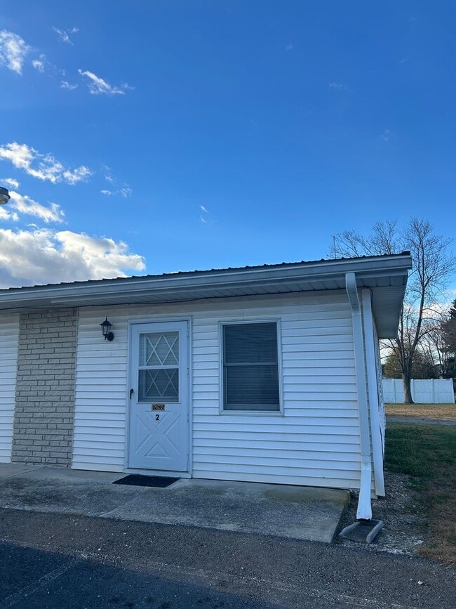 Photo - 12635 Williamsport Pike Unit H2