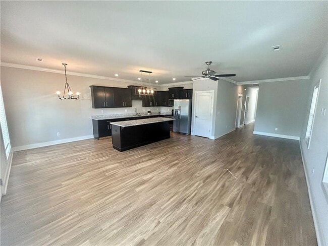 Photo - 1001 NE Hts Ln