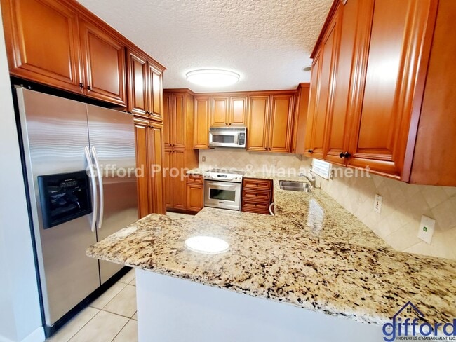Photo - 2BR/2BA Riverfront Luxury Condo Unit 142