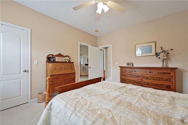 Photo - RARE FIND ALICANTE CONDOMINIUMS - 3 BEDROOMS / 3 BATHROOMS