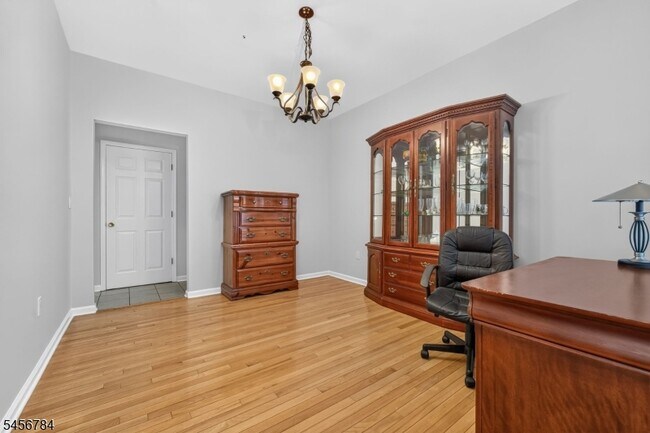 7 Pinehurst Cir