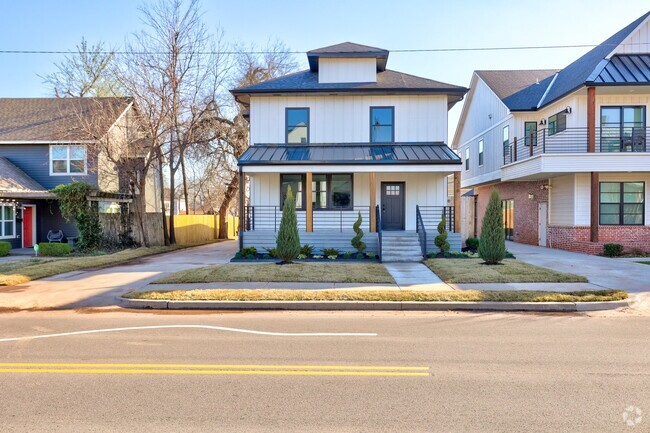 Building Photo - 1316 NW 16th St Rental