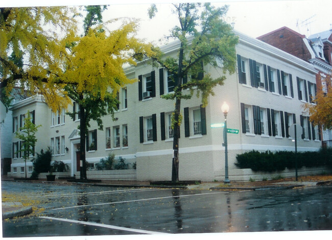 Photo - 1305 Potomac St NW Apartamentos