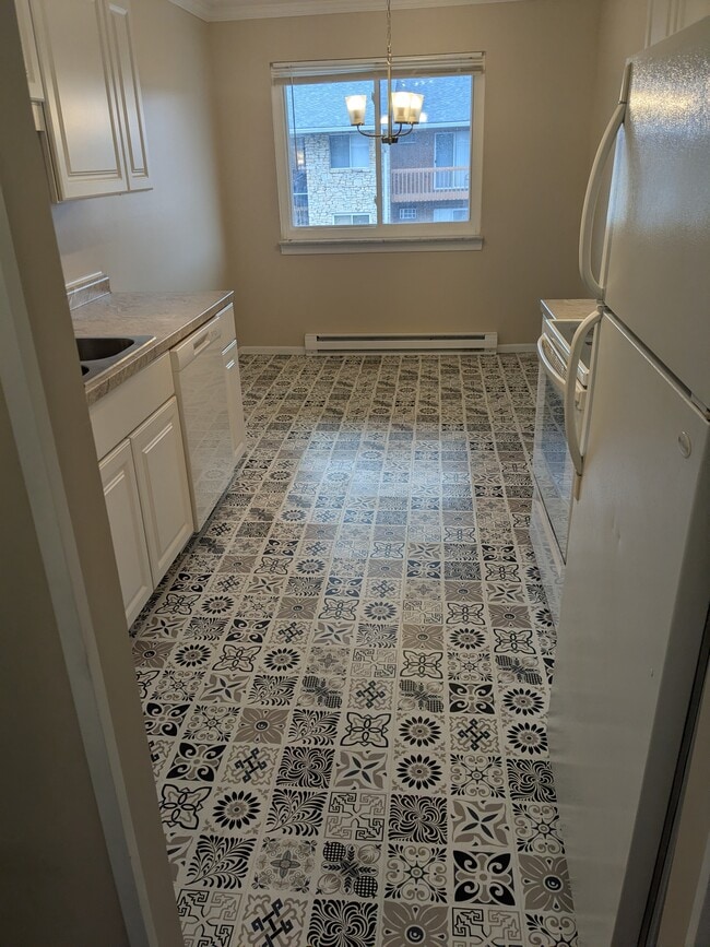 Cocina - 5350 Camelot Dr Unidad 9