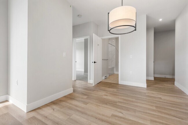 Photo - 5545-5545 Vedder Rd