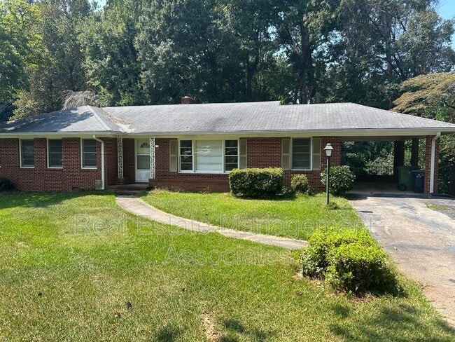 Building Photo - 901 Mockingbird Ln Rental