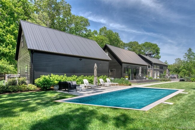 Photo - 745 Golf View Ct