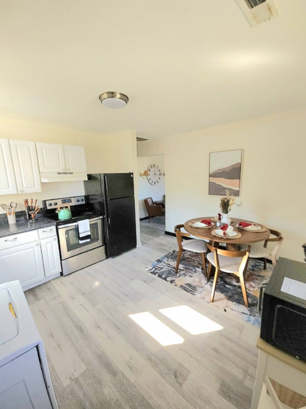 Photo - 361 Cherry St