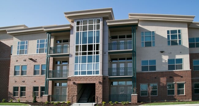 Photo - Canyon Crossing at Riverwalk