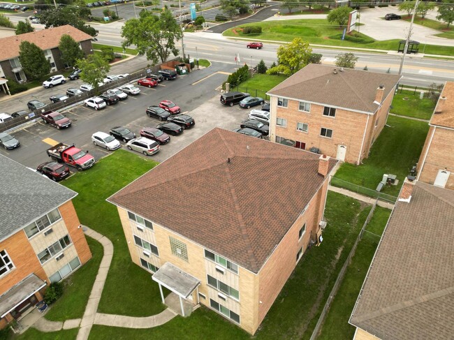 Building Photo - 9662 Golf Terrace Unit GW