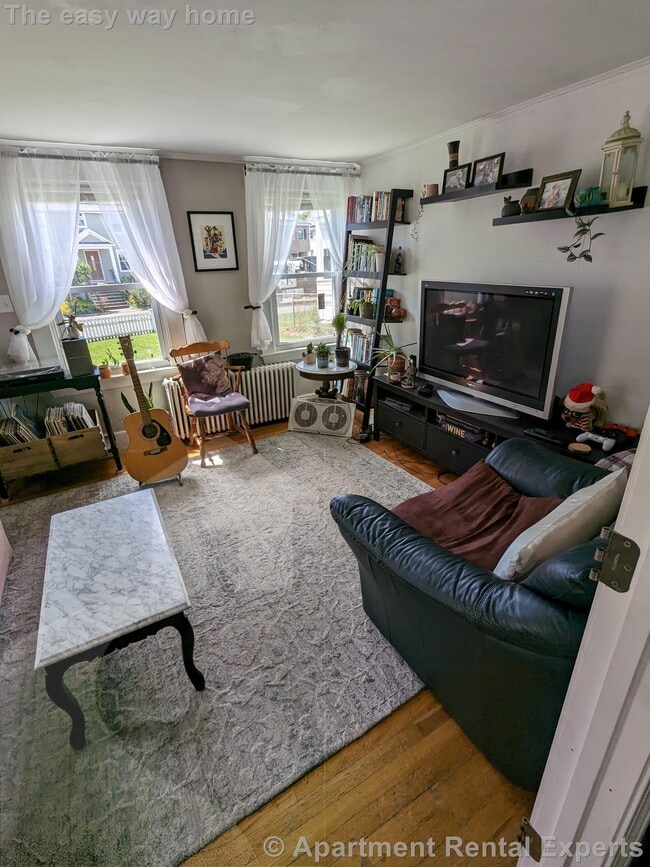 Photo - 140 Grove St