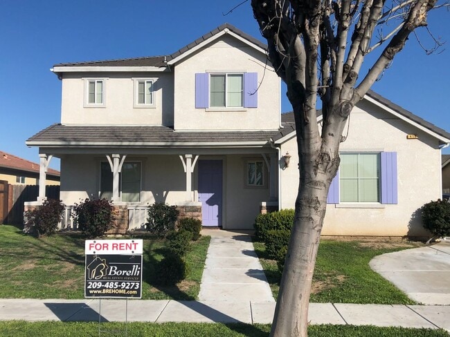 Building Photo - Huge 4 Bedroom + Loft 3 Bath Home for Rent!