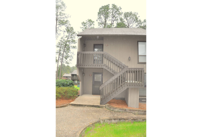 Building Photo - 800 St Andrews DriveLinville Gdns Rental