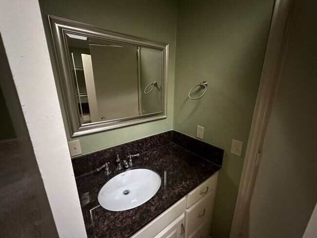 Photo - 2113 Evergreen Dr