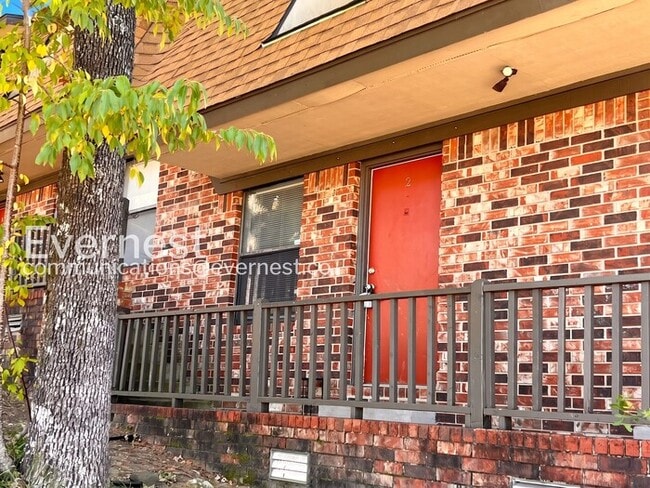 Photo - 9 Meredith Ct Unit 2