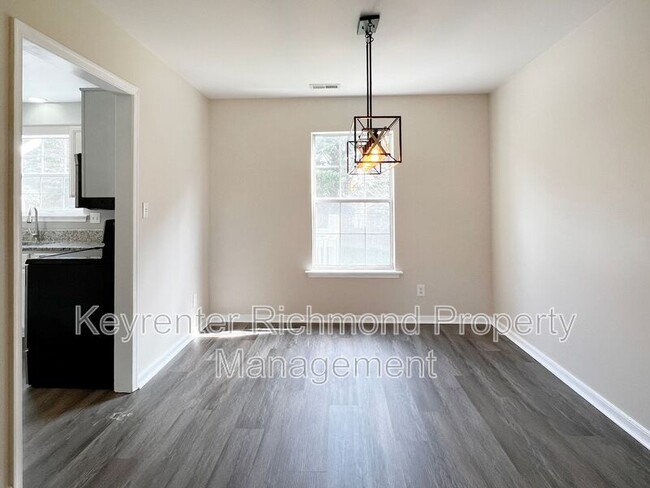 Photo - 800 Kiefer Field Ct